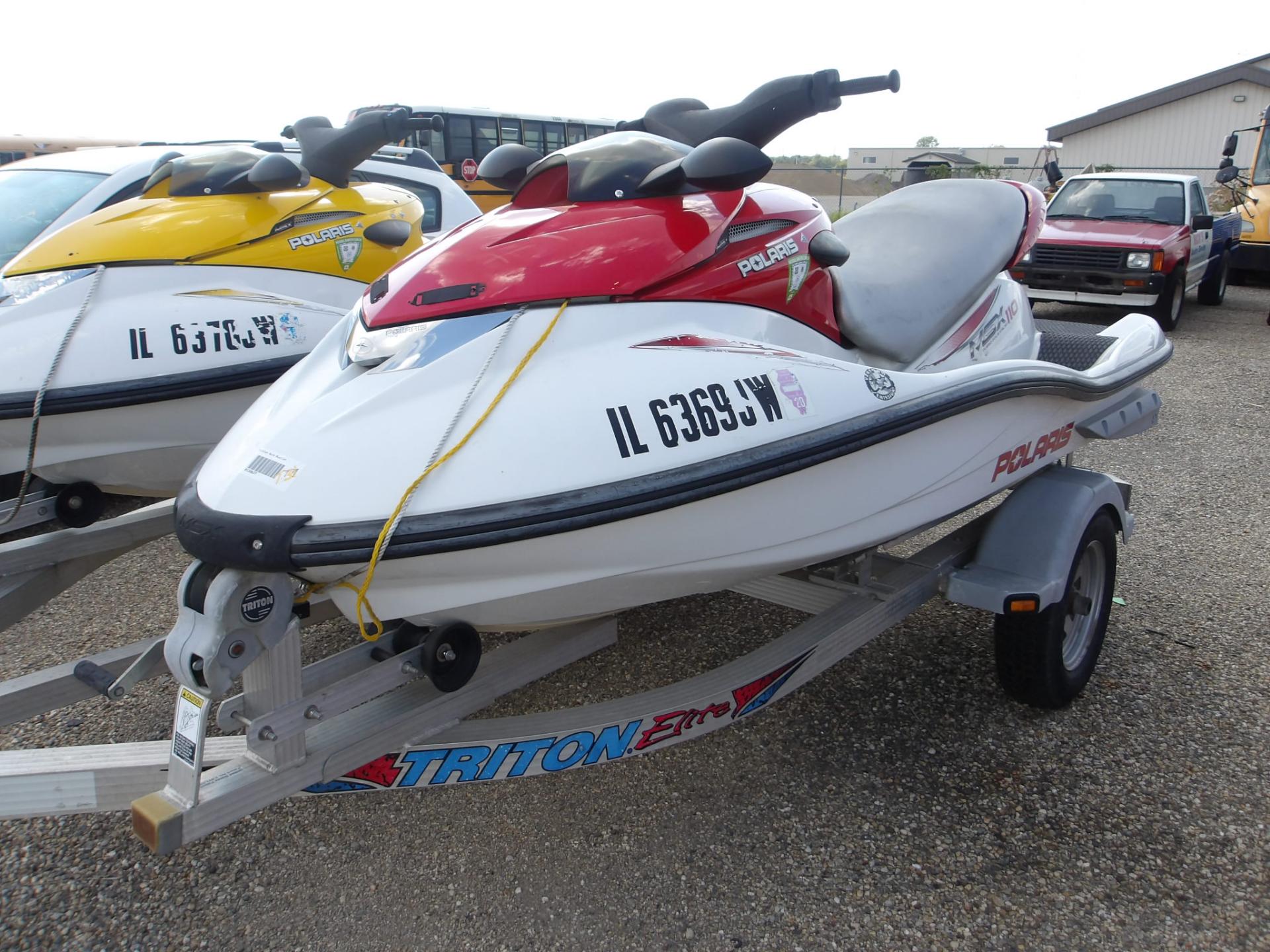 T31- 2004 Polaris Jet Skis