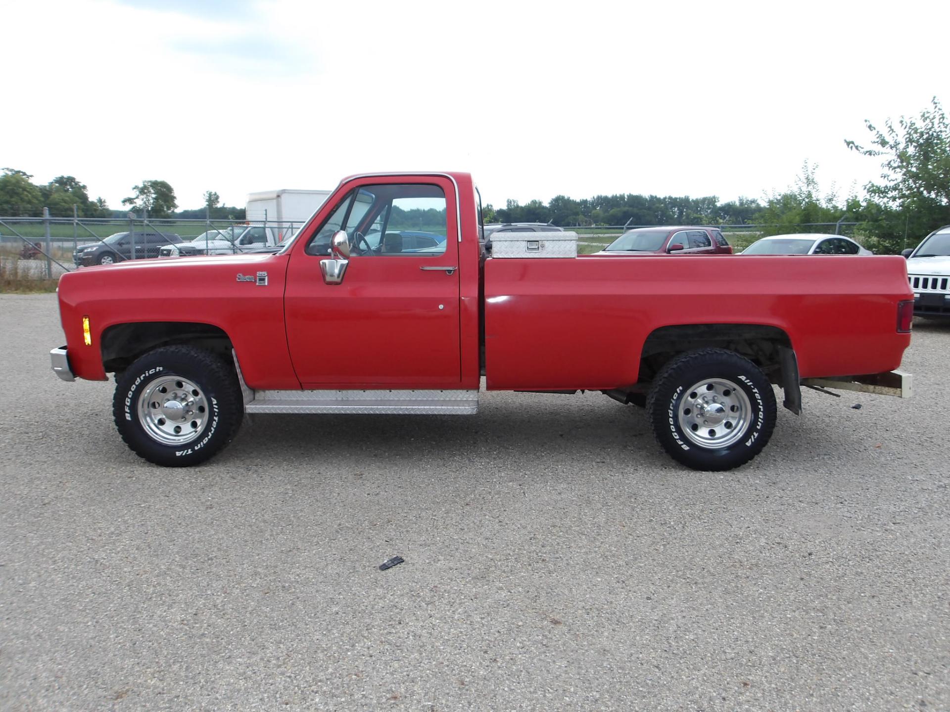 T4- 1977 GMC Sierra 2500