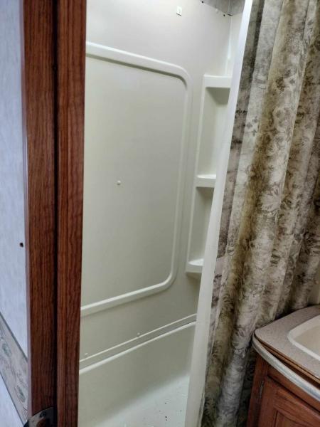 2007 PALOMINO BY FOREST RIVER Puma 32' Bumper Pull Camper