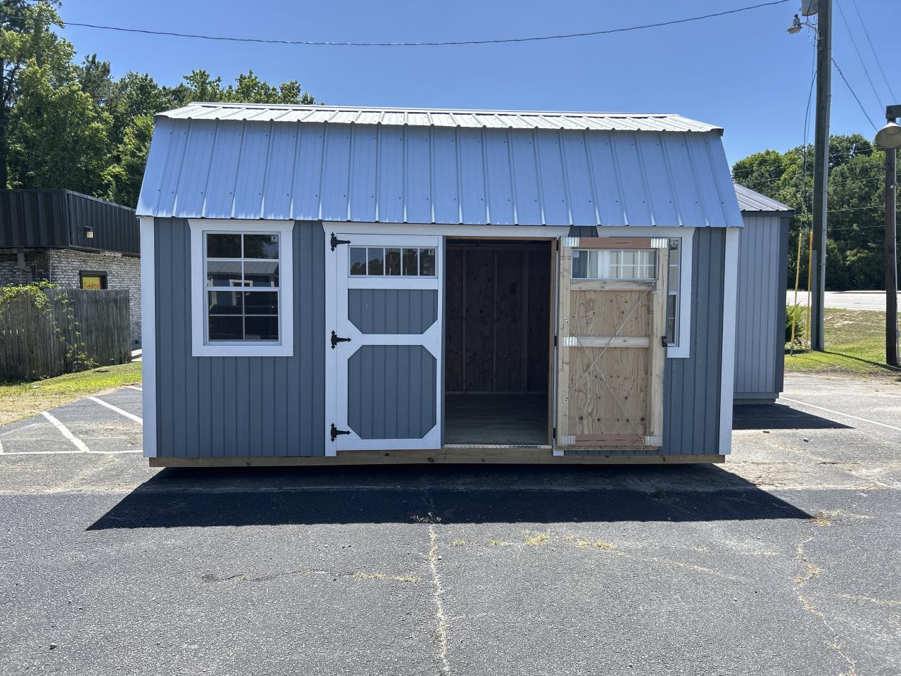 10x16 SIDE LOFTED BARN