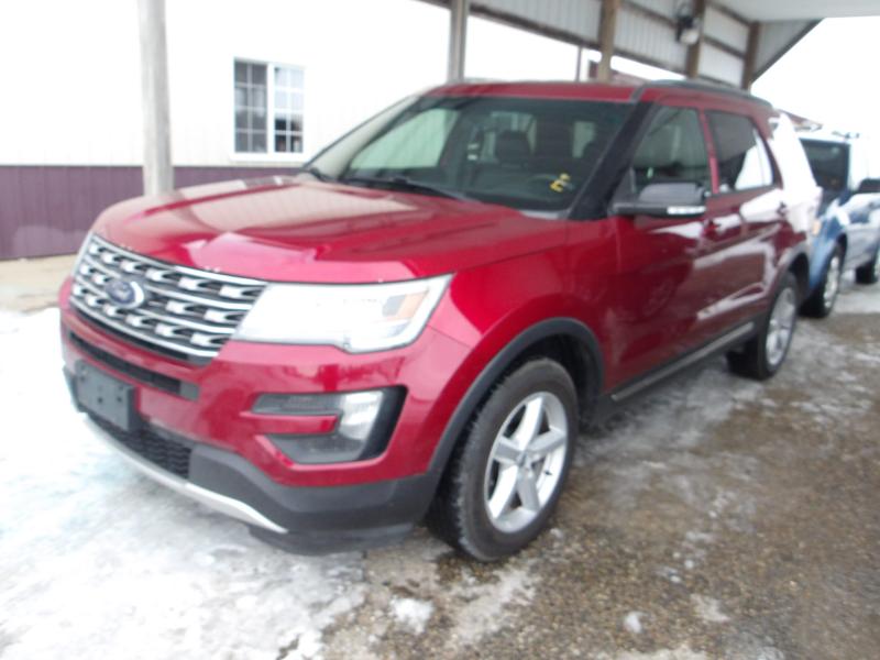 AC8 - 2016 Ford Explorer XLT