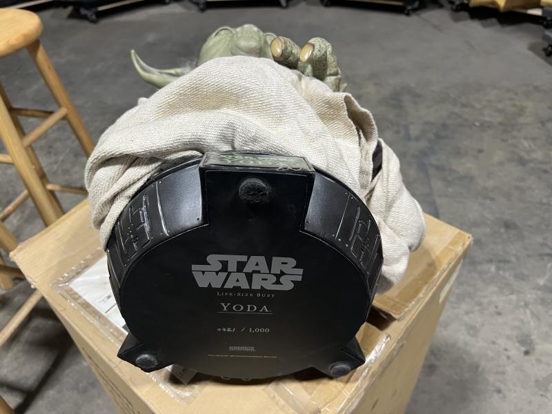 Life Size Sideshow Star Wars Yoda Bust