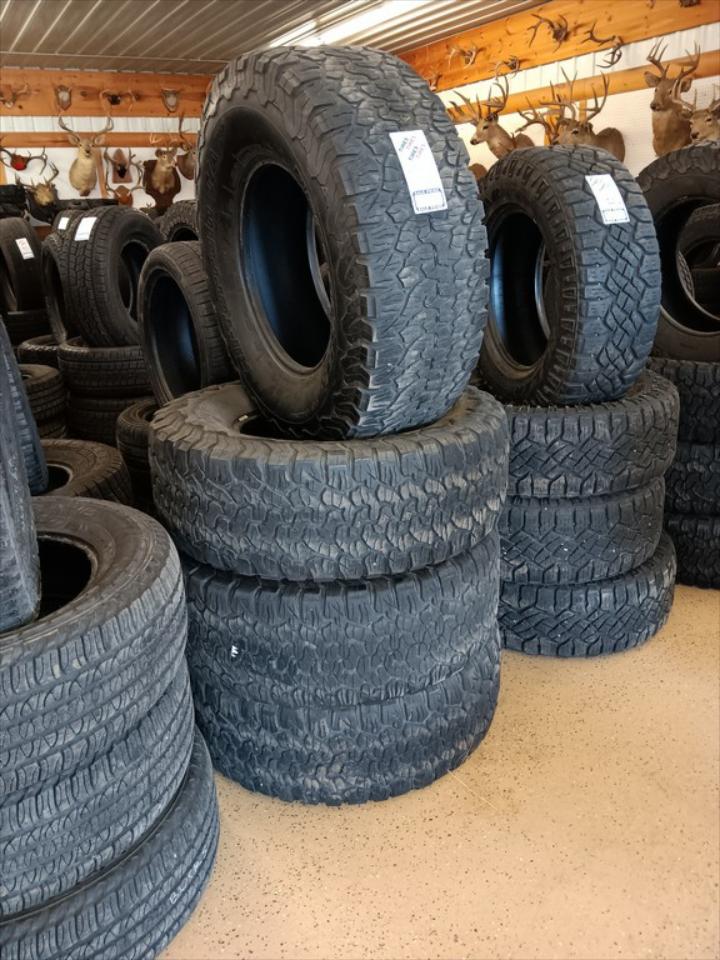 315/70R17 BFGoodrich Mud-Terrain T/A KO2 Tires Set of 4