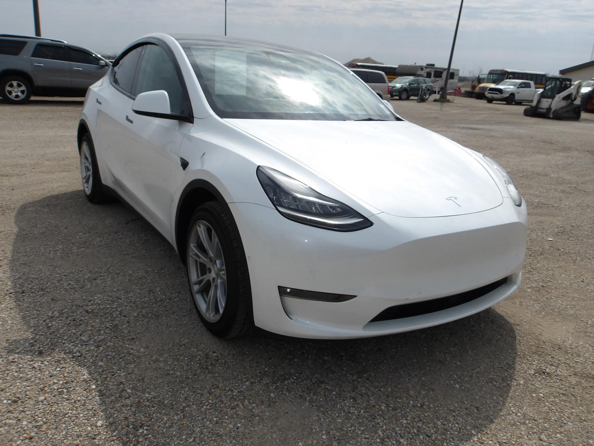 C1 Repo ** 2021 Tesla Model Y Long Range **