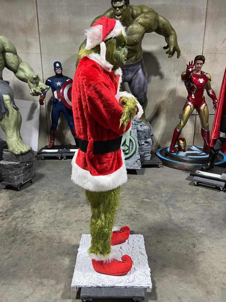 How the Grinch Stole Christmas Statue