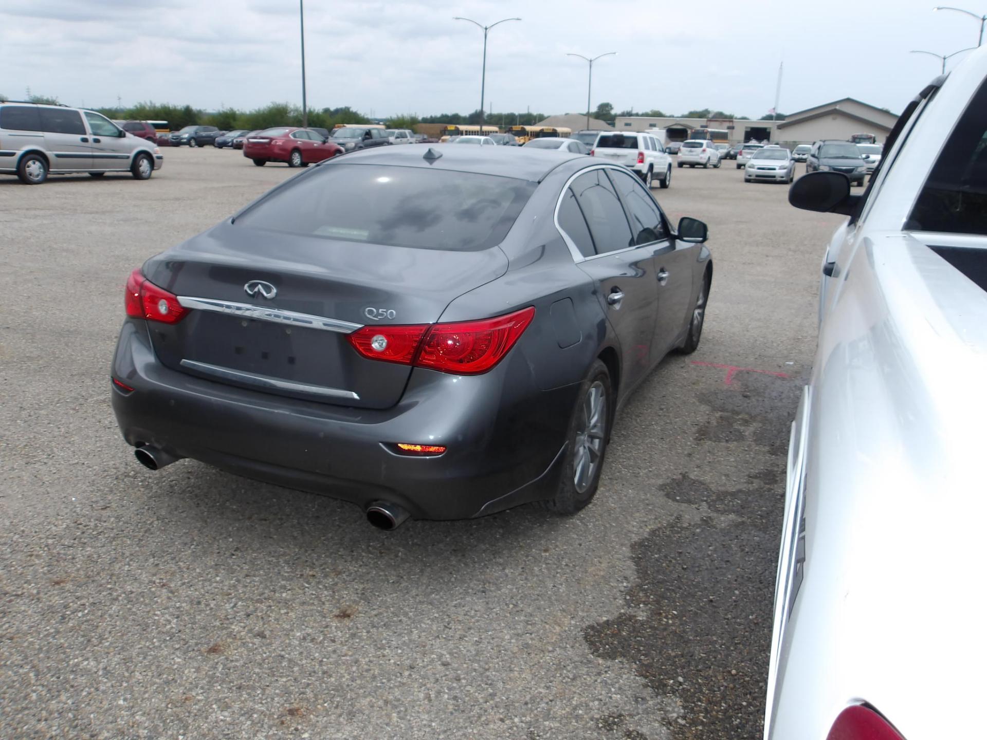 D41 - 2016 INIFINTI Q50