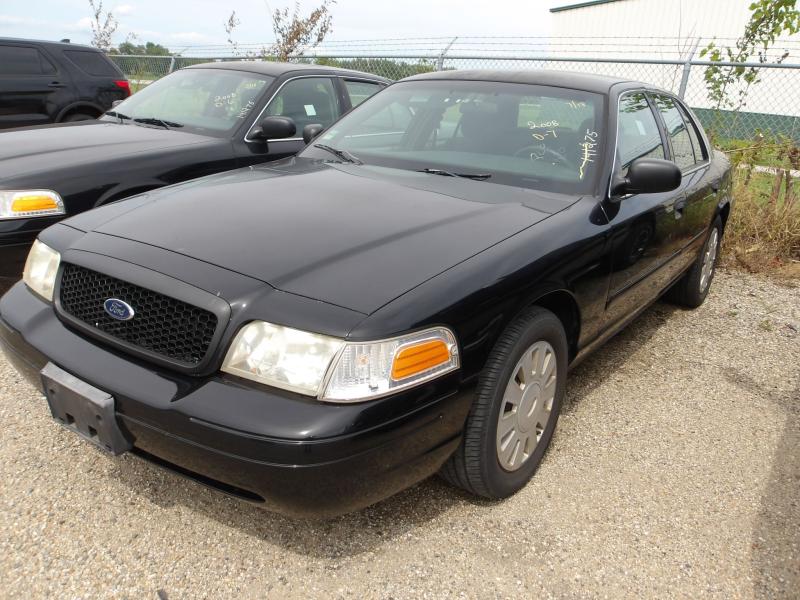 D7 - 2008 Ford Crown Victoria Police