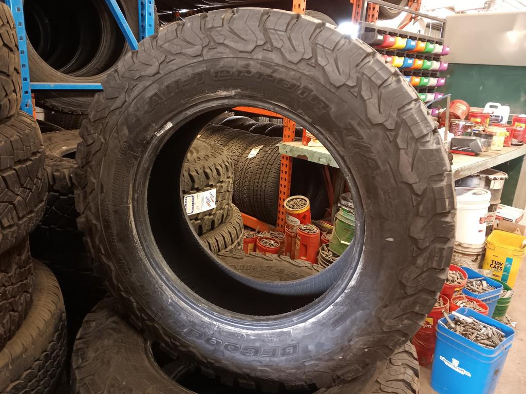 LT275/65R18 BFGoodrich All-Terrain T/A KO2 Tires Set of 4