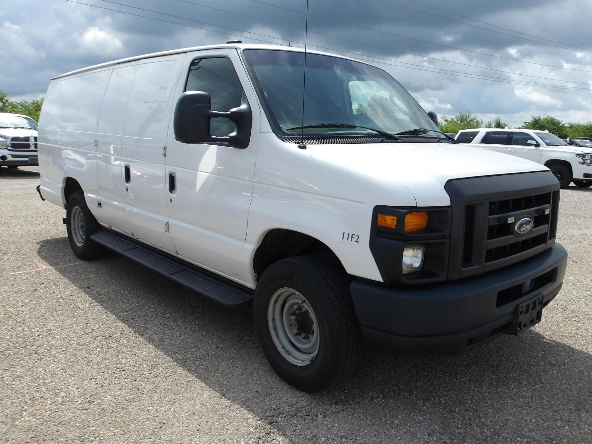 D15 - 2011 Ford Econoline E350 Super Duty
