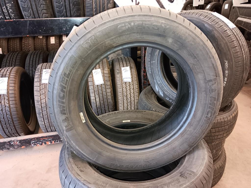 205/65R16 Michelin Energy Saver A/S Tires Set of 4