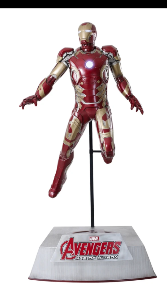 Marvel Age of Ultron Hovering Ironman