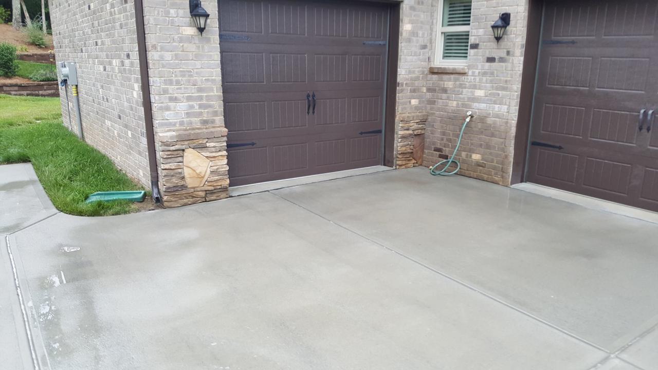 Concrete Cleaning &amp; Sealing