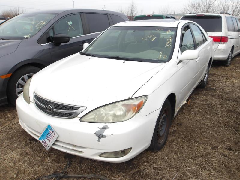 D66- 2004 TOYOTA CAMRY