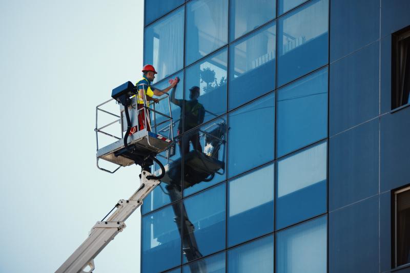 Commercial High Dusting