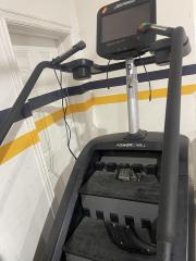 Life Fitness PowerMill Climber