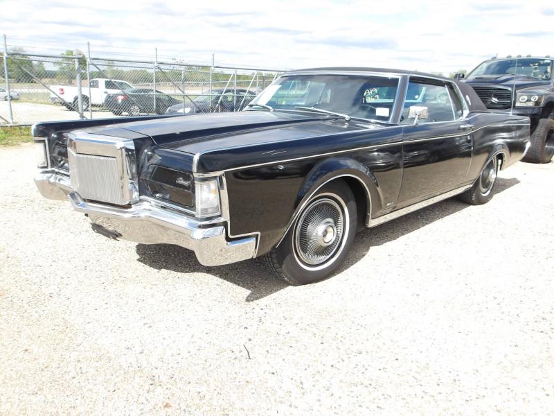 A19 - 1969 Lincoln Continental Mark III
