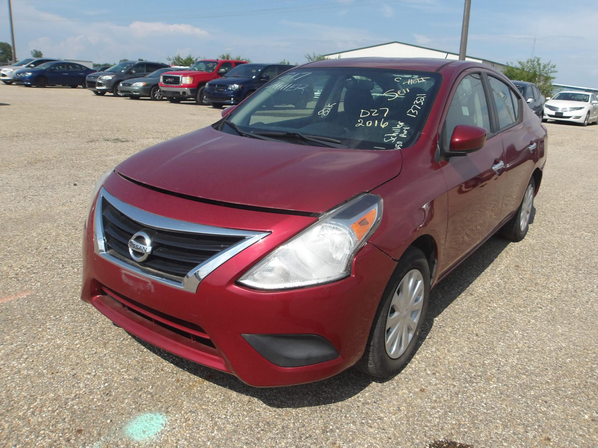 D27 - 2016 Nissan Versa SV