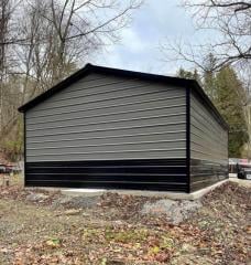 22x25x9 Garage with Roof Insulation.