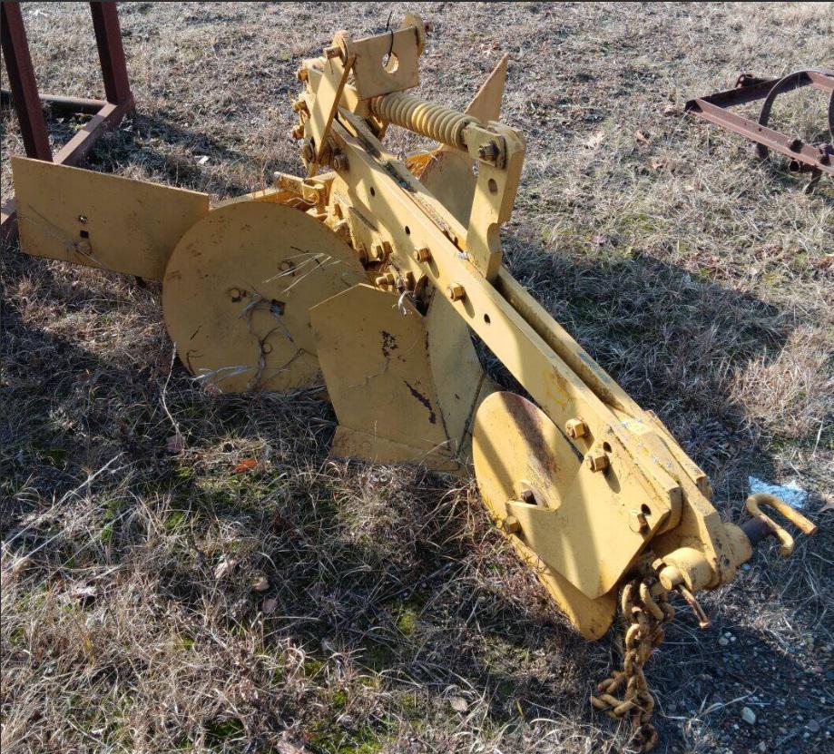 John Deere Fireline Plow - Lot # N1069