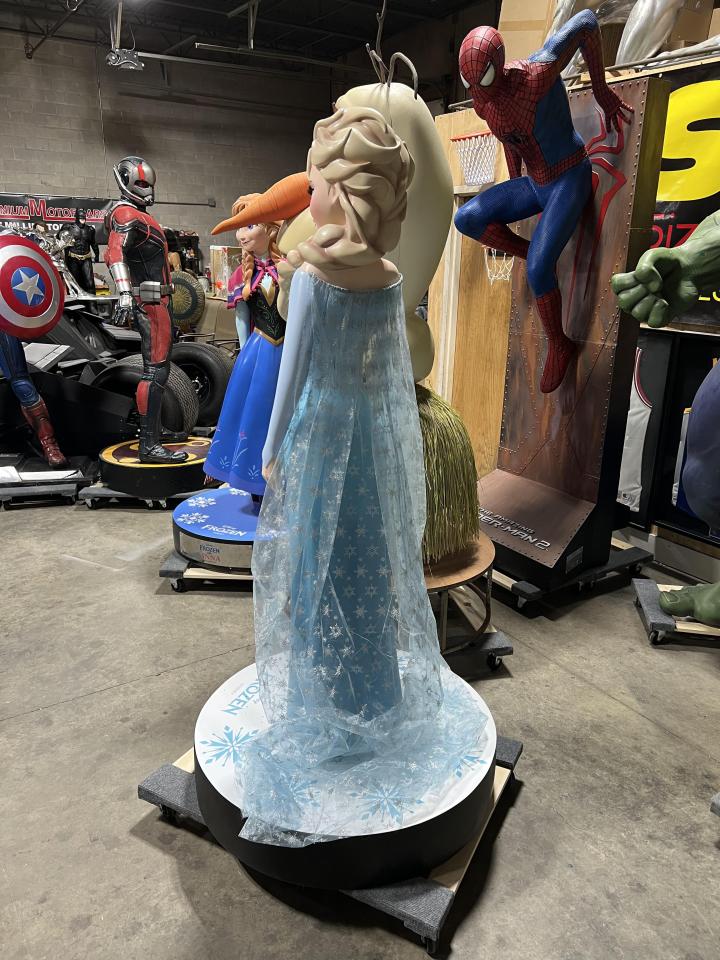 Life Size Disney Frozen Elsa and Anna with Olaf