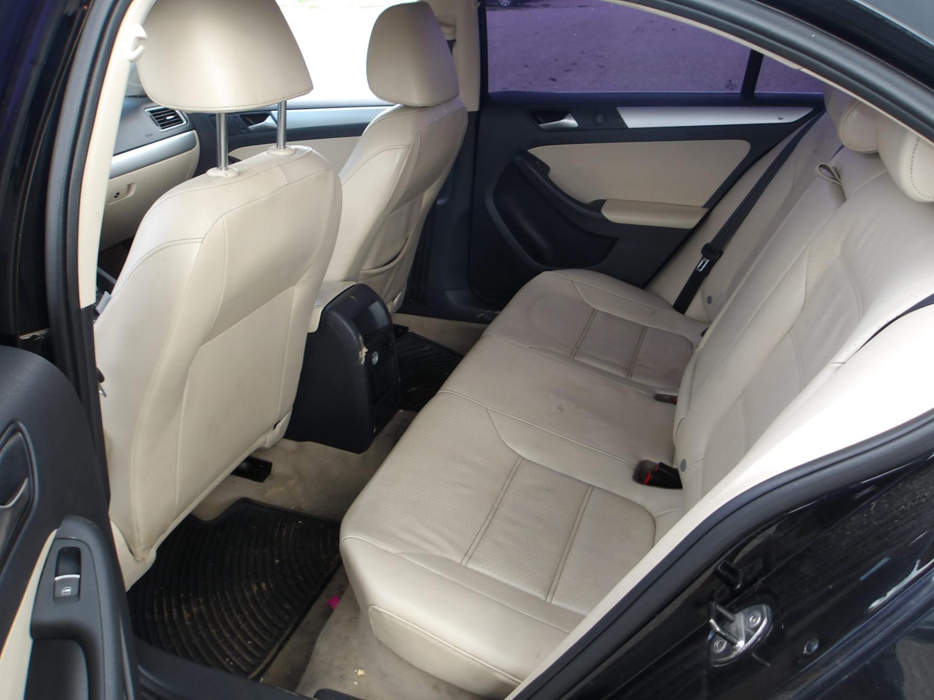 D39 - 2014 Volkswagen Jetta SE