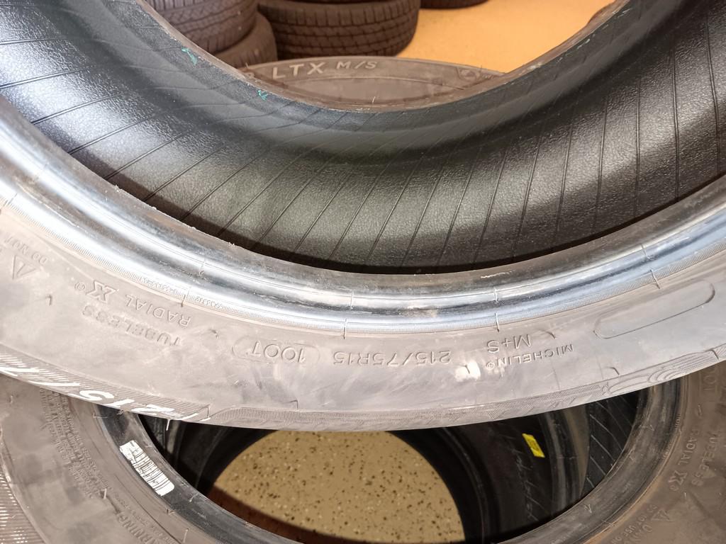 195/60R15 Performance Radial Tires Set of 4