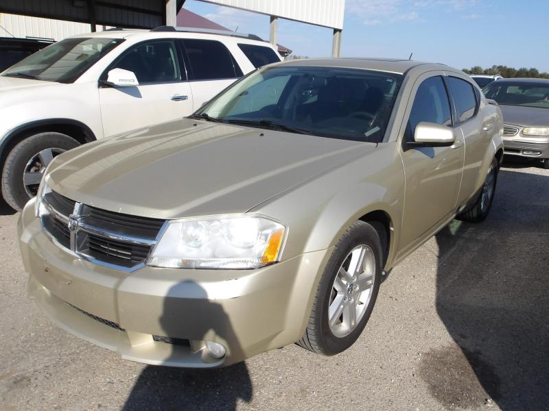 A36 - 2010 Dodge Avenger SXT