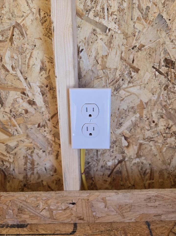 $963 OFF! 10X24 w/ELECTRICAL & DIVIDER WALL - $8,676 + tax or $343 Down & $343/MO - NO CREDIT CHK - FREE DELIVERY/BLOCKS (50miles)