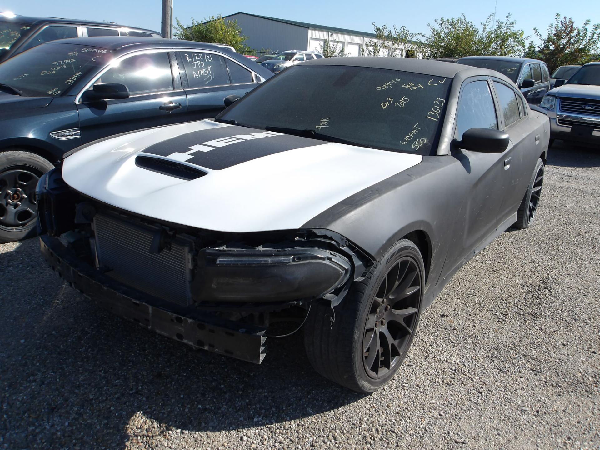 D13 - 2015 DODGE CHARGER POLICE