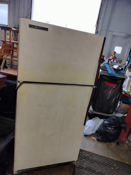 Working refrigerator