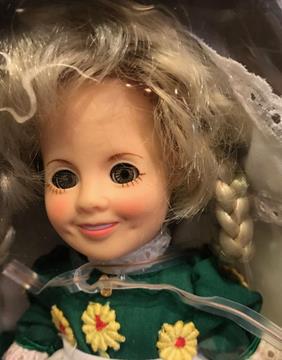 SHIRLEY TEMPLE CBS TOYS IDEAL DOLL