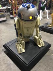 Star Wars SideShow Version 1 R2D2 with Base