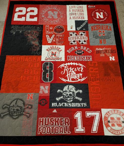 Mosaic T-shirt Quilt with Outer Border.