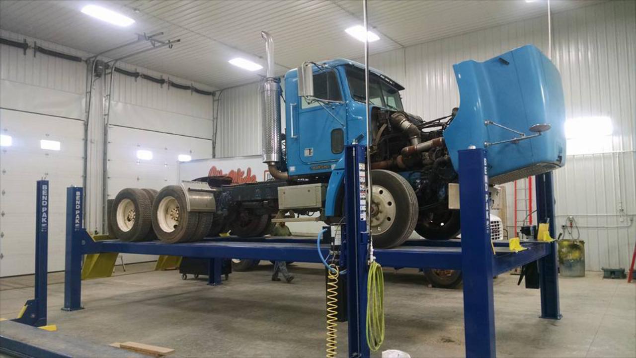 Diesel Technicians | Certified & Authorized