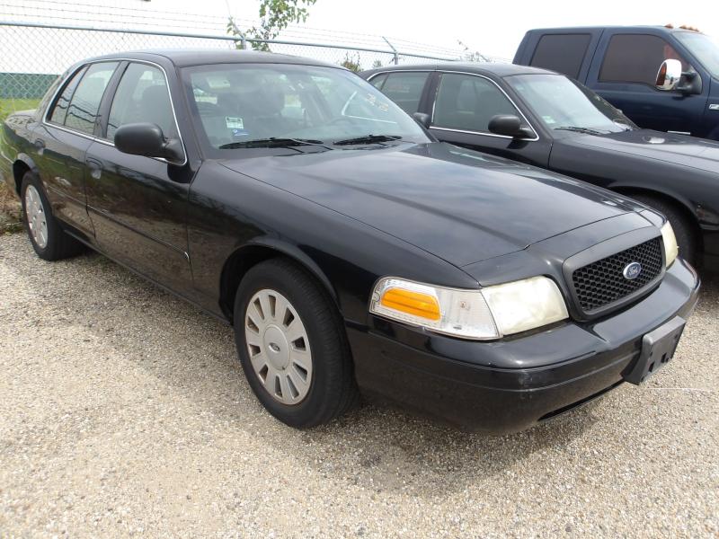 D6 - 2008 Ford Crown Victoria Police