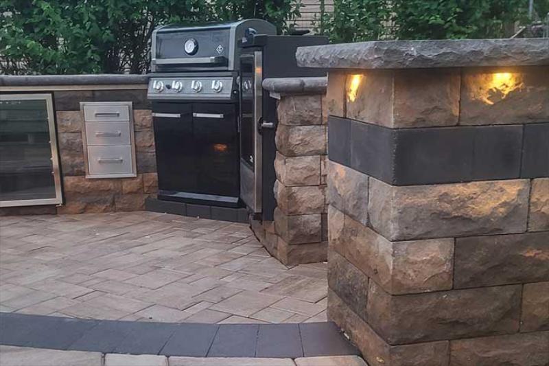 Custom Outdoor Kitchens for Elevated Entertaining