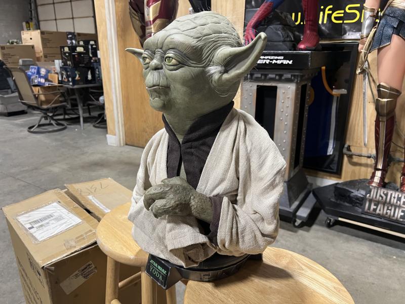 Life Size Sideshow Star Wars Yoda Bust