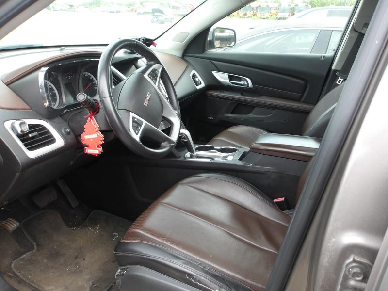 D14 - 2010 GMC Terrain SLT-2