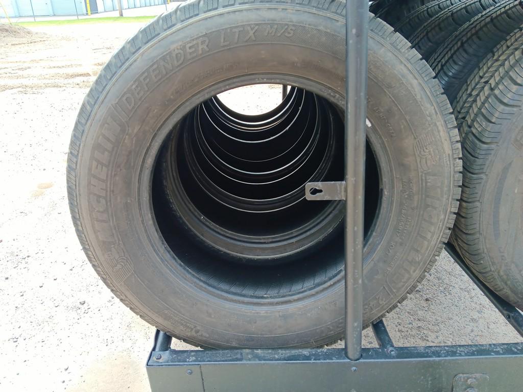 245/65R17 Michelin Defender LTX M/S Tires Set of 4