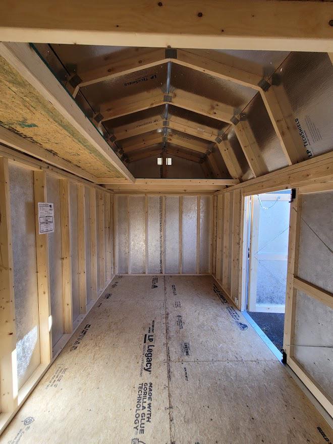 8X16 LOFTED BARN W / U-LOFT