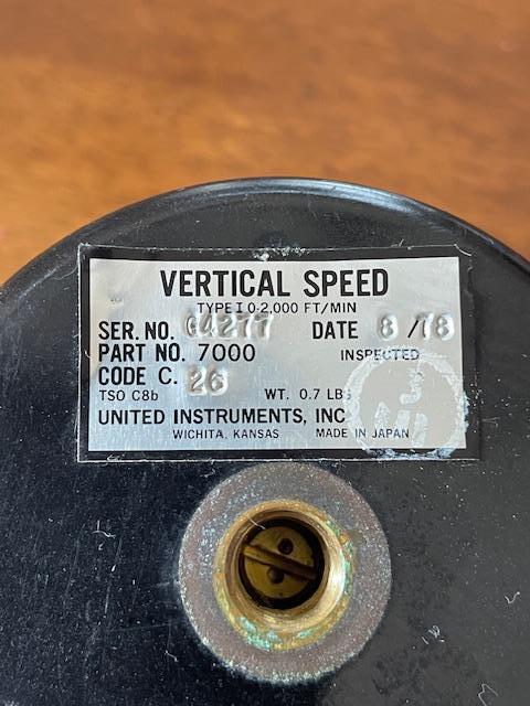 United Instruments 2000 FPM Vertical Speed Indicator. Used.