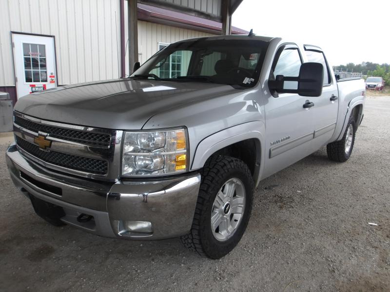 A37 - 2013 Chevrolet Silverado LT