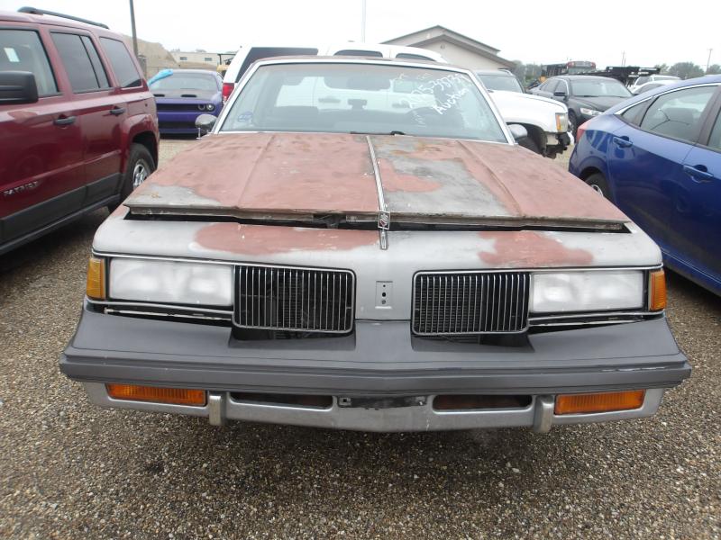 D7 - 1987 Oldsmobile Cutlass Supreme Brougham