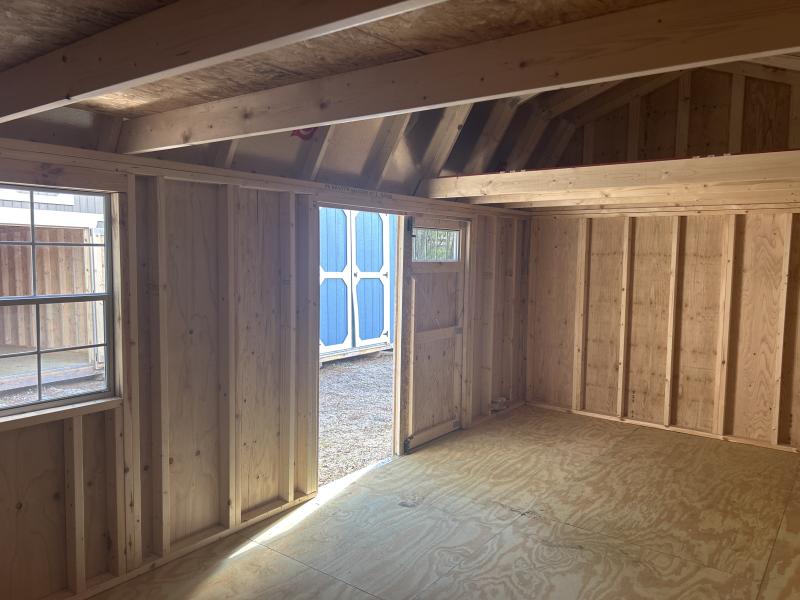 10x20 SIDE LOFTED BARN