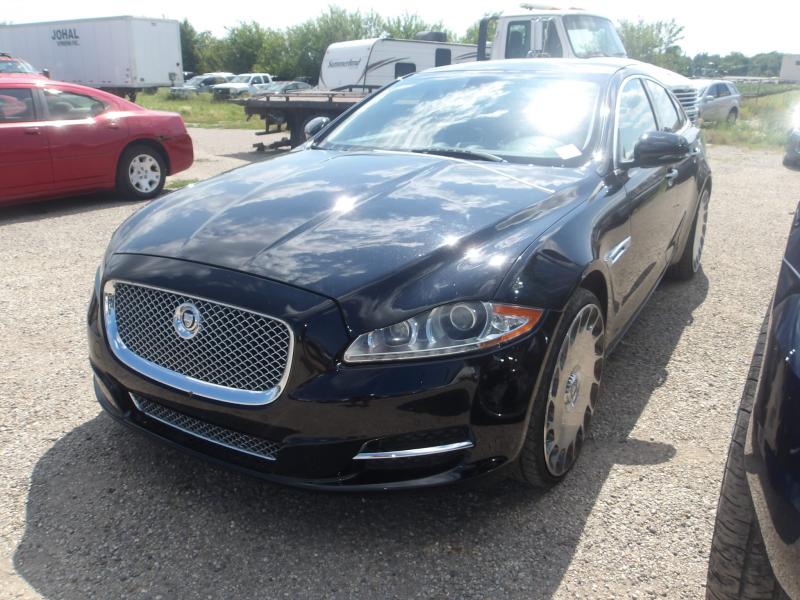 A207 - 2011 Jaguar XJ