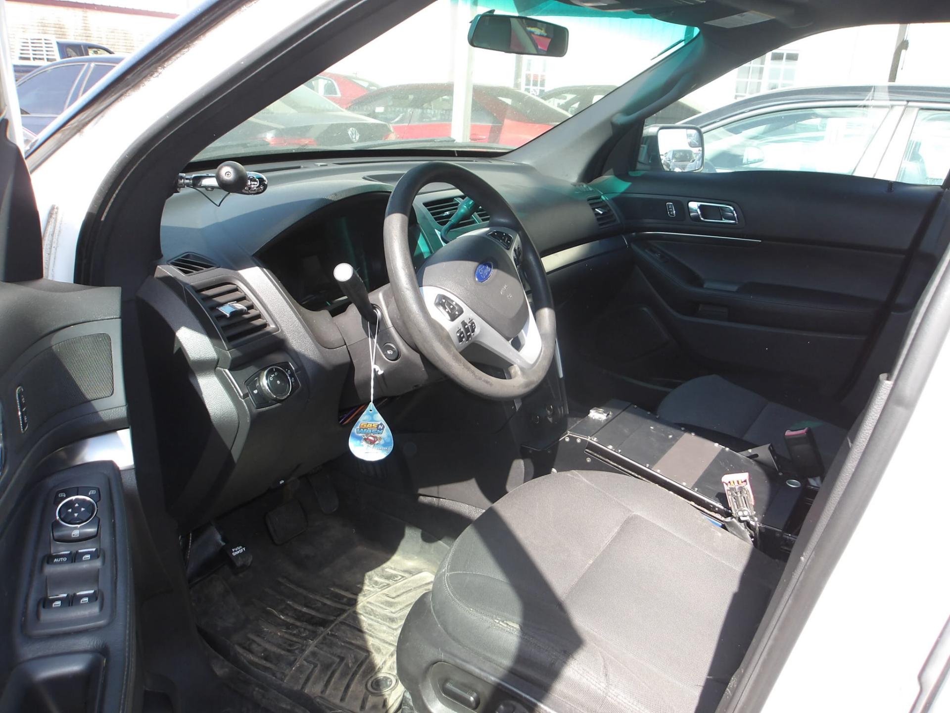 D78- 2015 FORD EXPLORER Police