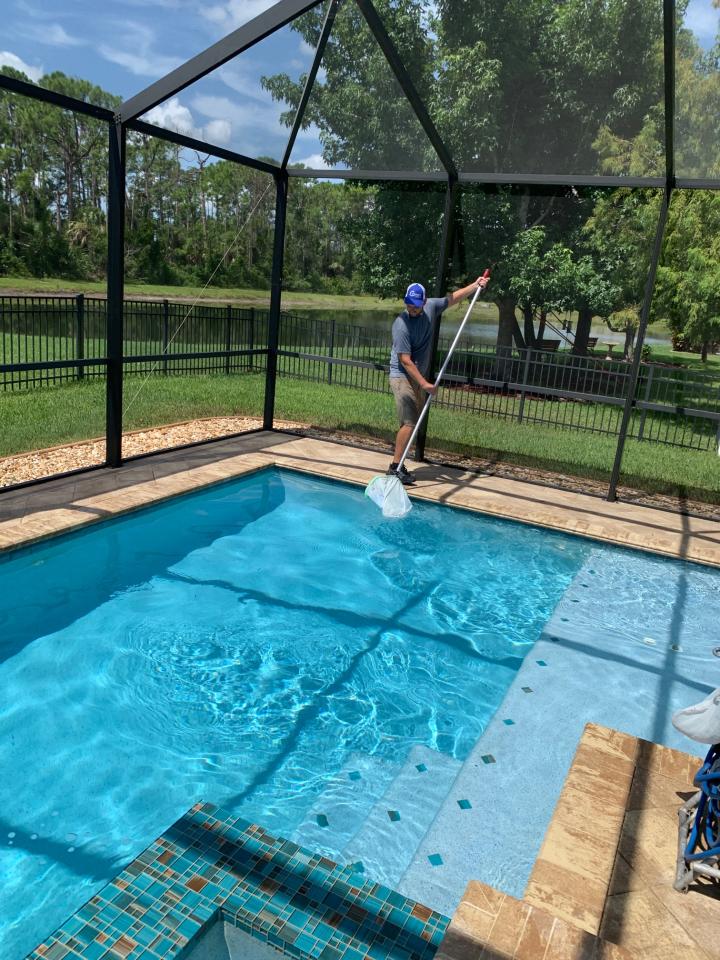 Professional Pool Cleaning Services in Venice, Wellen Park, Englewood, Rotonda West, North Port, FL and surrounding areas