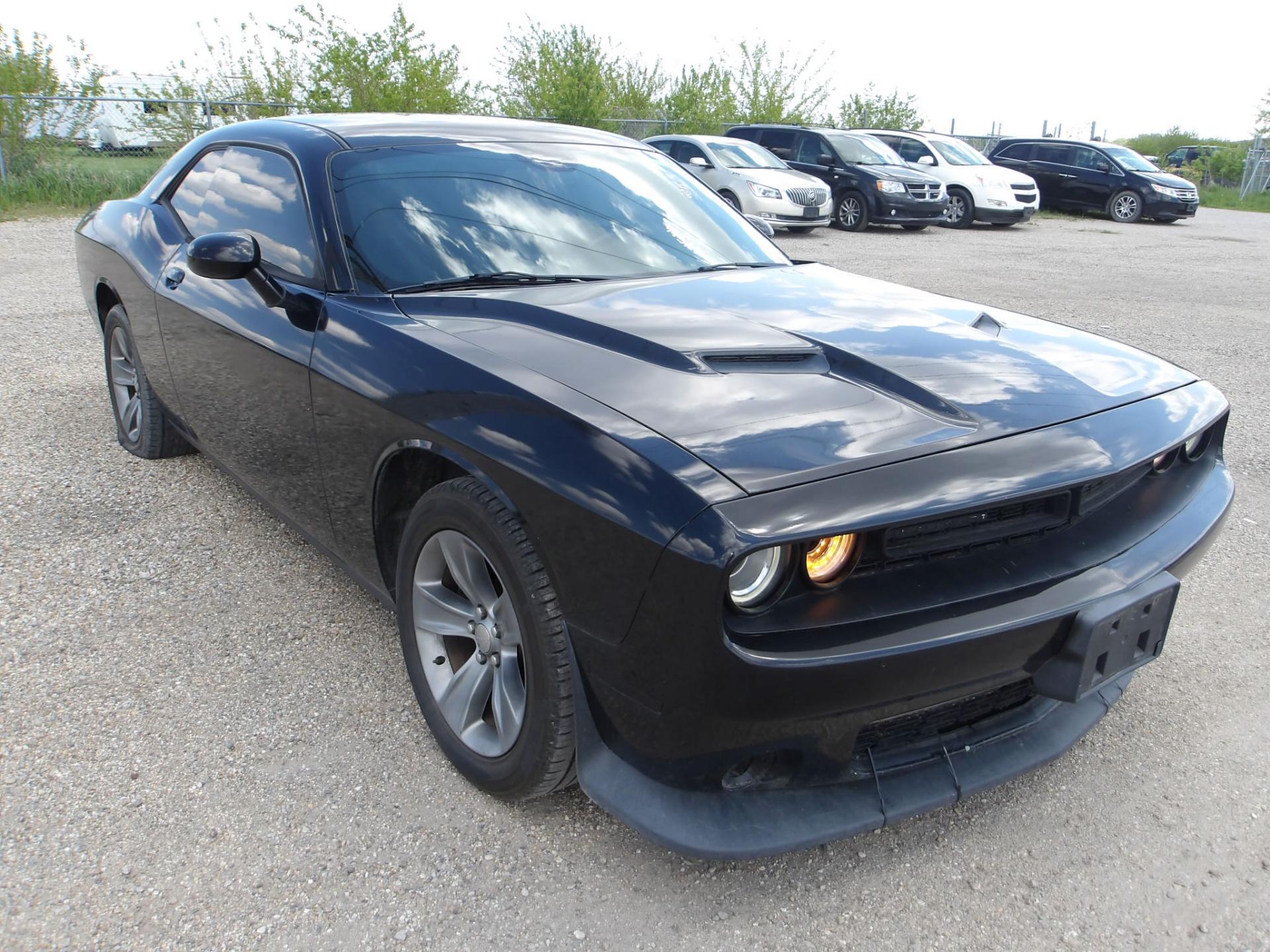 D17 - 2015 Dodge Challenger SXT