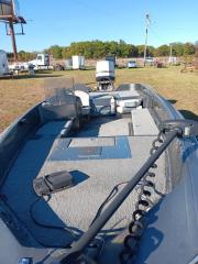 1983 Hydrasport 17' Boat with Trailer - Item # 13