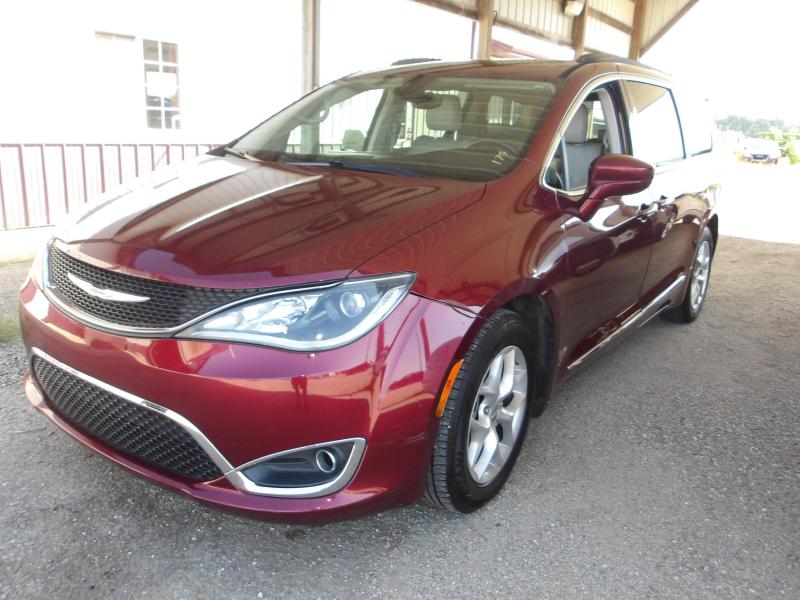 A9 - 2017 Chrysler Pacifica Touring
